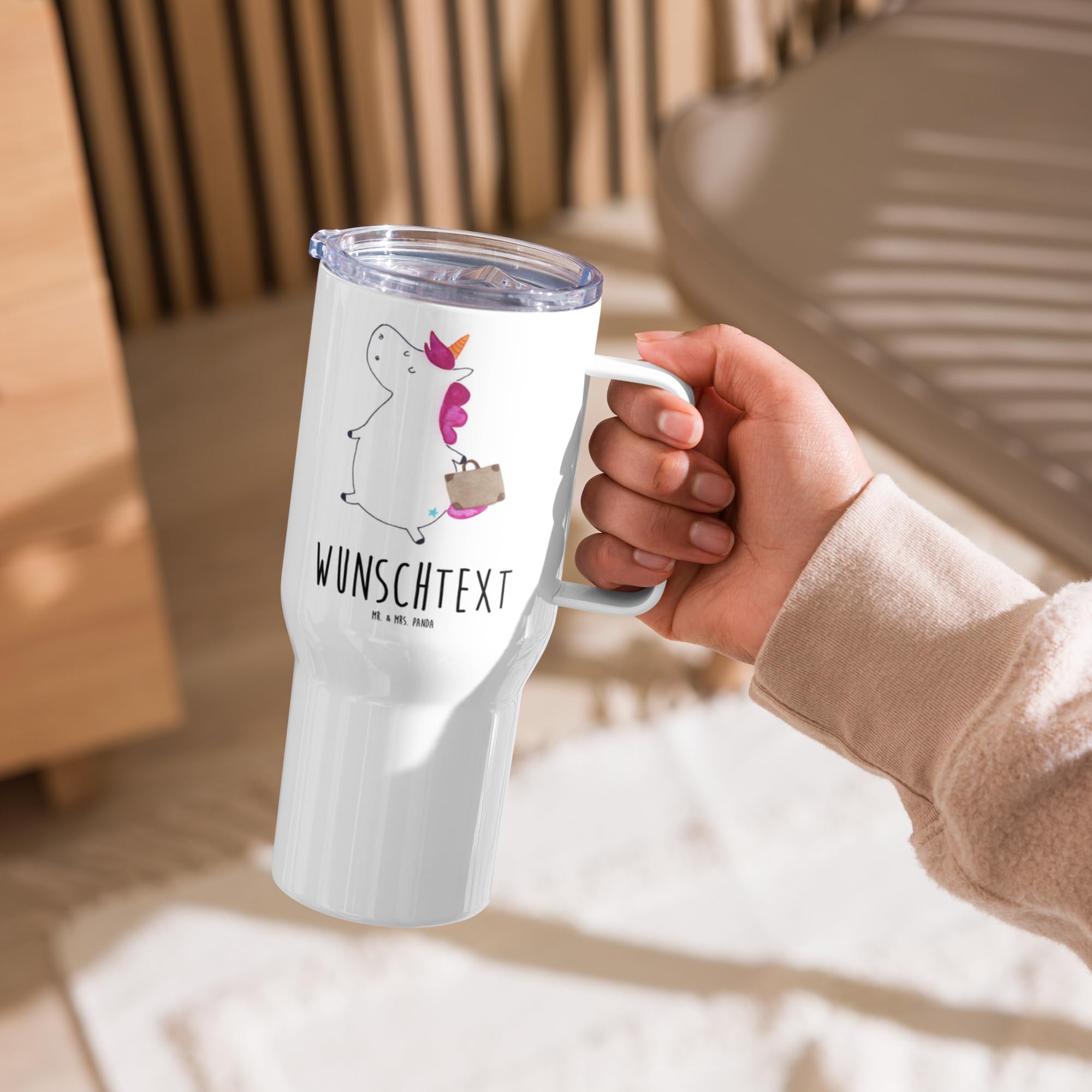 Mr. & Mrs. Panda Personalisierter XXL Thermobecher Einhorn Koffer - Personalisierte Geschenke, PersonalisierteXL Reisetasse, Erwachsen, Reisebecher, Unicorn, XL, Einhörner, Gepäck