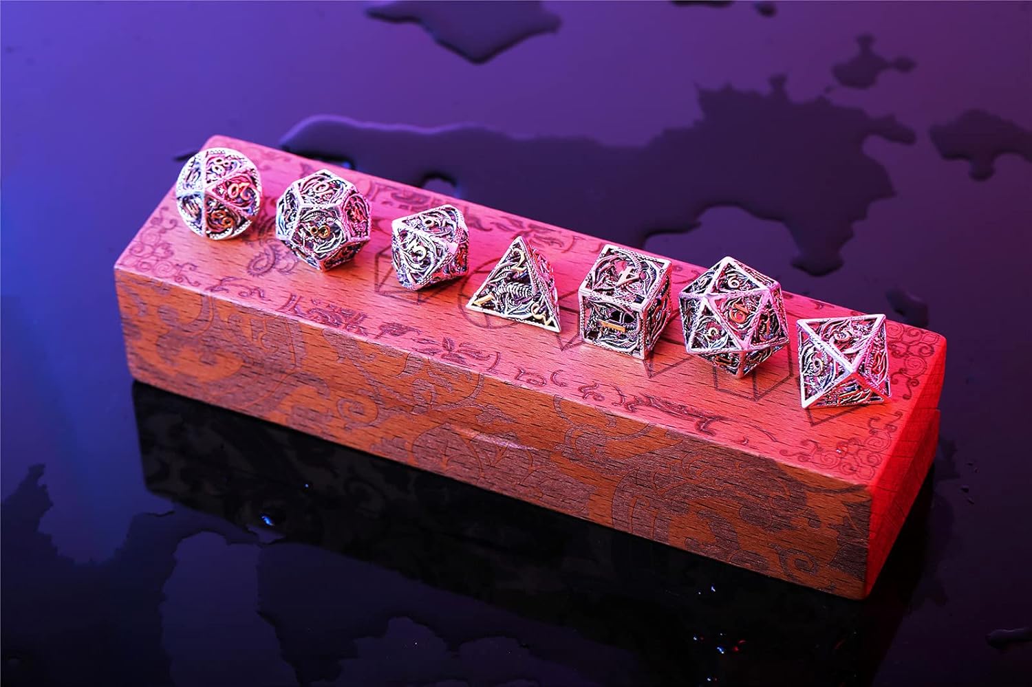 Nеw Arrіvаlѕ Metal Dragon DND Dice Set,Copper Material D&D Style dice for Medieval Fantasy RPG,7 Dies with Wooden Box,Silver Dragon