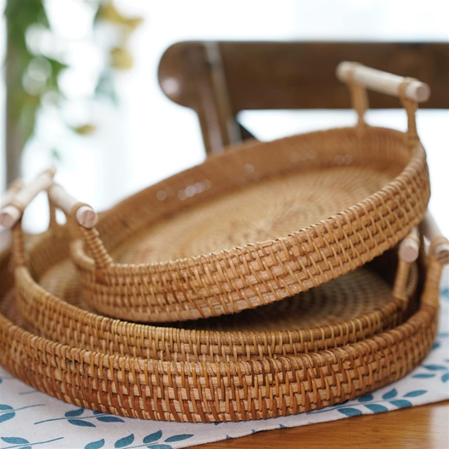 Small Picnic Basket Hand-Woven Storage Round Wicker Basket Rattan Storage Tray Bread Fruit Food Breakfast Picnic Basket Kitchen Storage Basket (Color : Medium) (Medium) image 3