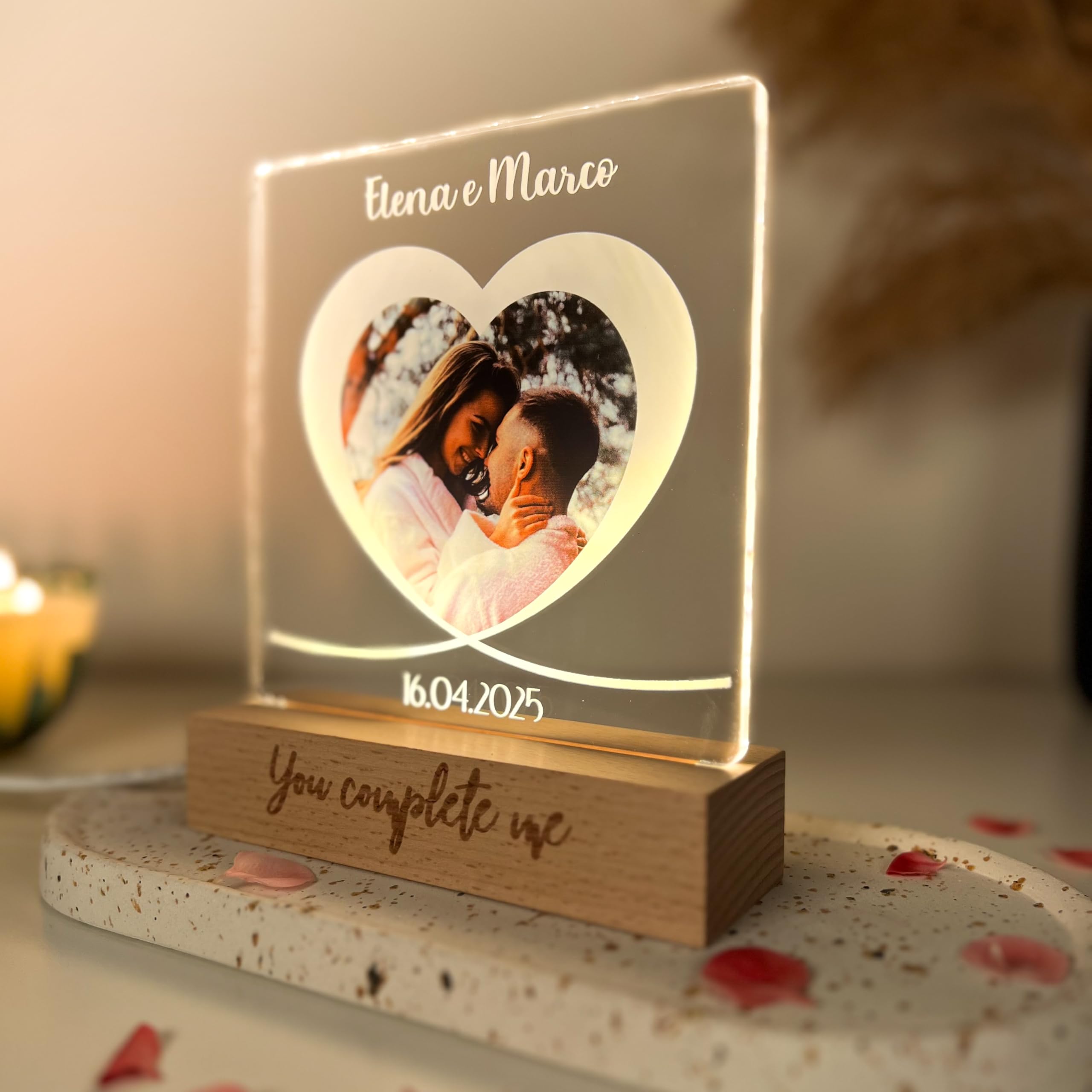 Pixel Artigiani Digitali Lampada a Forma di Cuore con Foto Personalizzata – Idea Regalo per Coppia, Fidanzati, Anniversario, San Valentino – Luce - festa del papà – idea regalo Natale - Made in Italy