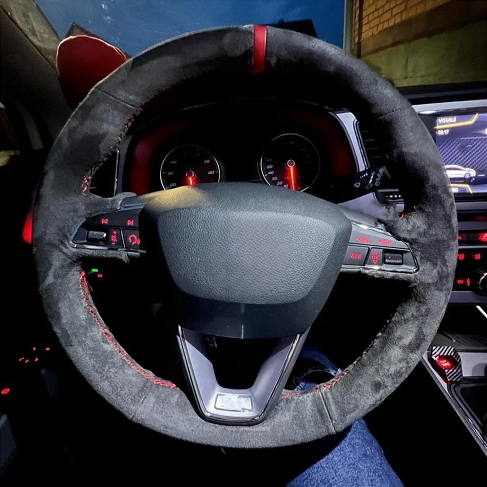 Lenkradbezug rutschfeste Schwarze Wildleder-Lenkradabdeckung Für Seat Für Leon 5F Mk3 Für Ibiza 6J Für Tarraco Für Arona Für Ateca Für Alhambra Leder Schutzhülle(Schwarzer Faden)