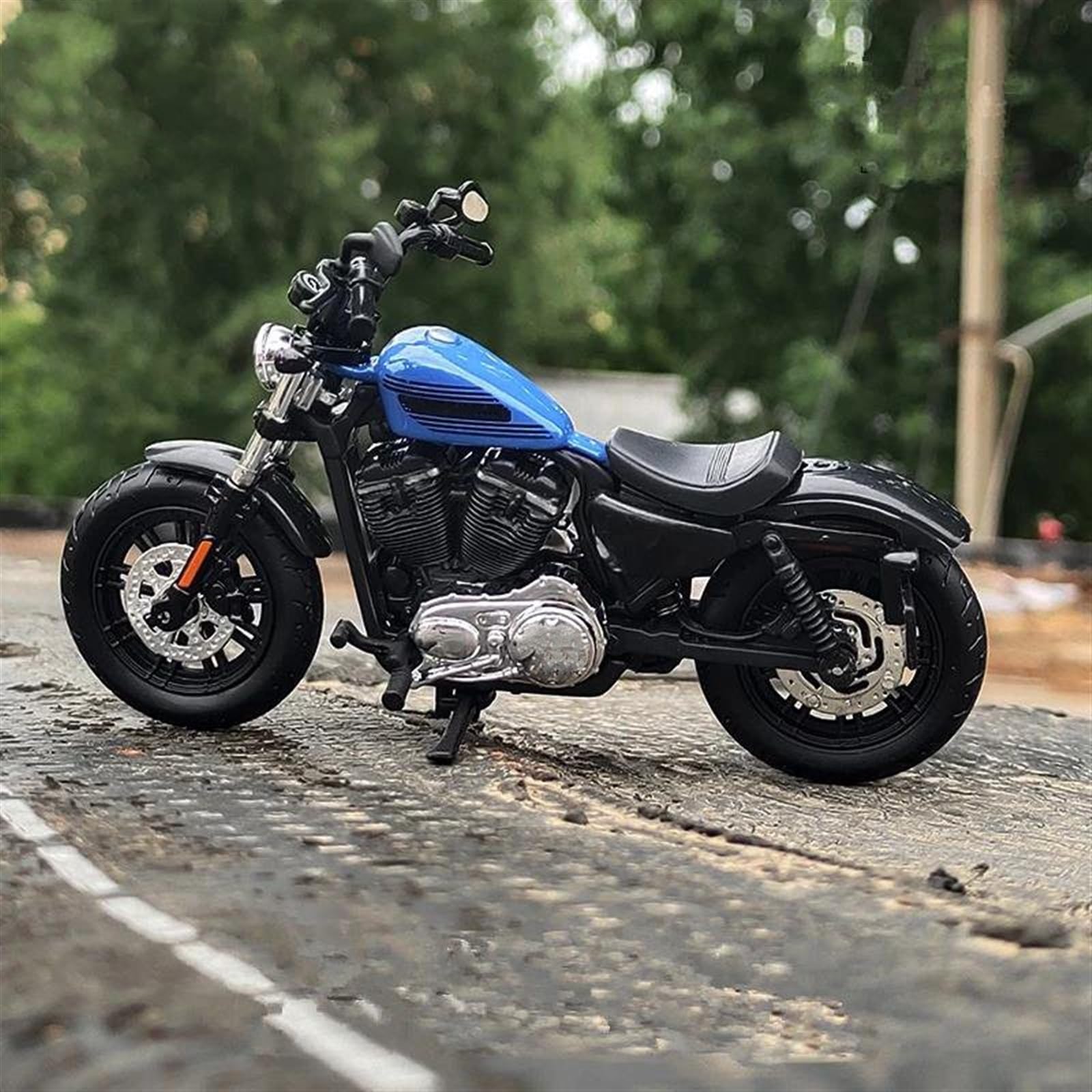 Modello 1:18 Per Harley Forty-Eight Special 2022 Modello Di Moto Pressofuso In Metallo Da Collezione
