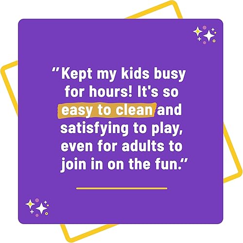 Miniatura 7 de Kinetic Sand Mold n' Flow con arena de juego roja y verde azulado de 1.5 libras, 3 herramientas, juguetes sensoriales, regalos navideños y rellenos