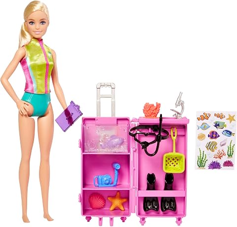HMH26 | Marine Biologist Playset