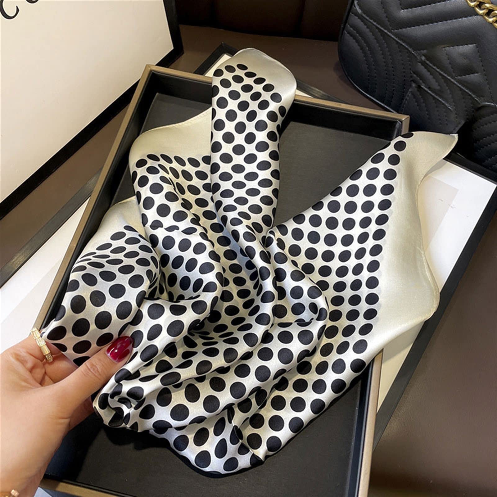 Pañuelos Mujer Bufanda de Seda Natural Envolturas de Chal Mujeres Moda Moda Bufandas Regalos Bandana Plaza Diadema Hijab Poncho Bufandas de Moda (Color : 2, Size : 68x68cm)