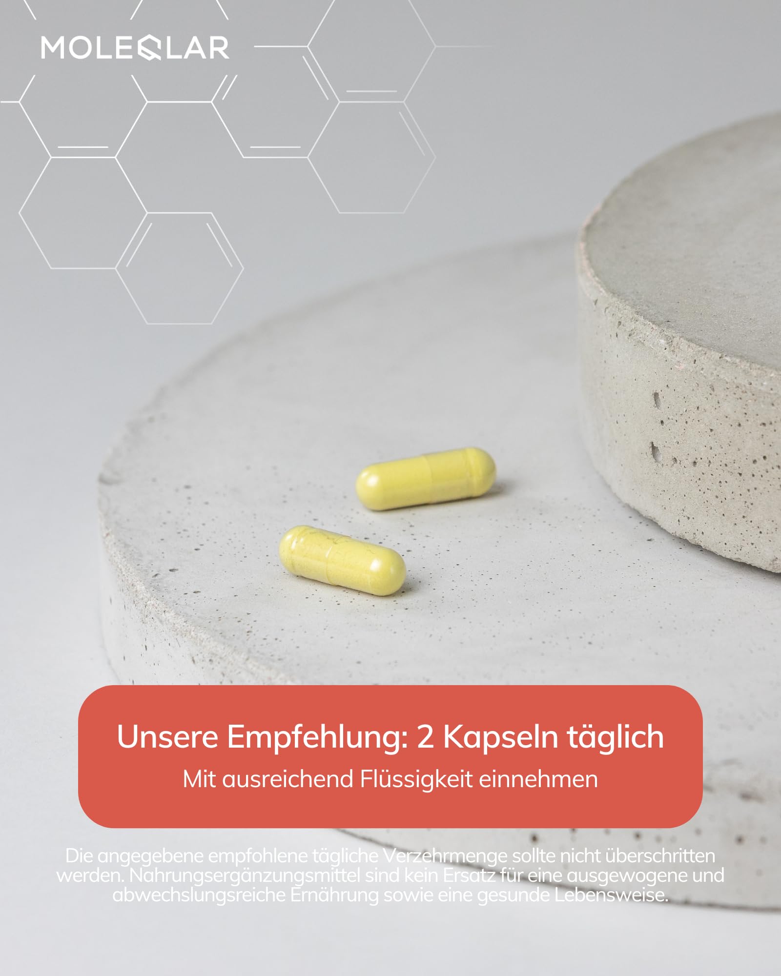 MoleQlar Fisetin 100 mg Capsules, Boîte de 60, Complément Alimentaire avec 200 mg issu d’Extrait de Fraise par Portion, Gélules Pratiques pour une Prise Quotidienne Facile et Simplement Dosée