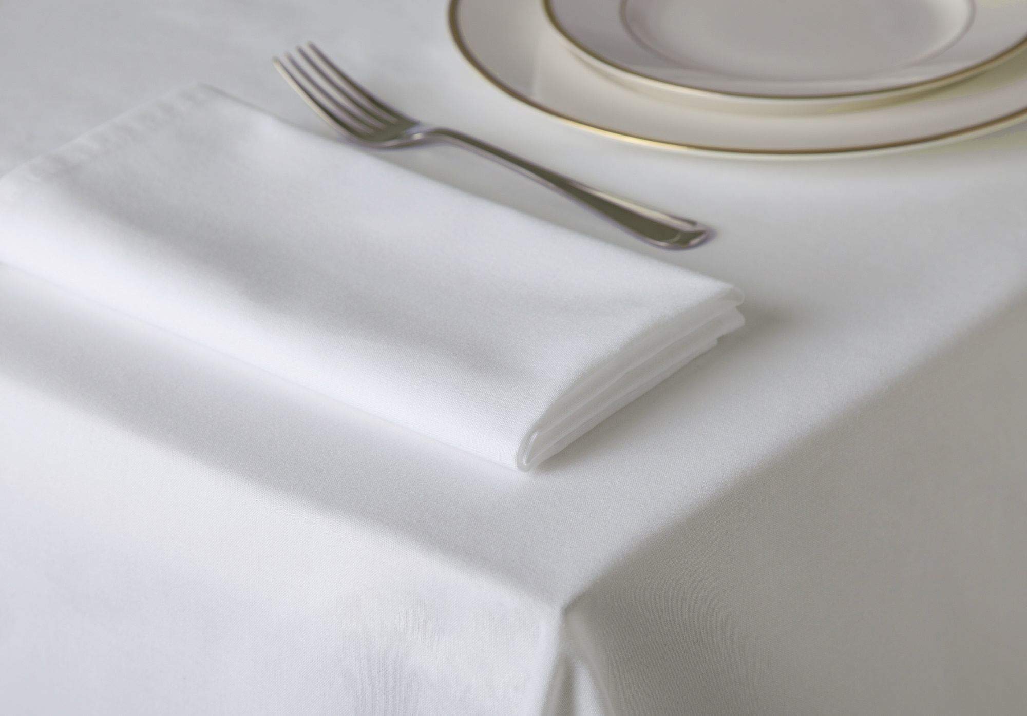 Belledorm Amalfi Tablelinen - Rectangular Tablecloth - Hotel Suite (White, 132cm x 178cm)