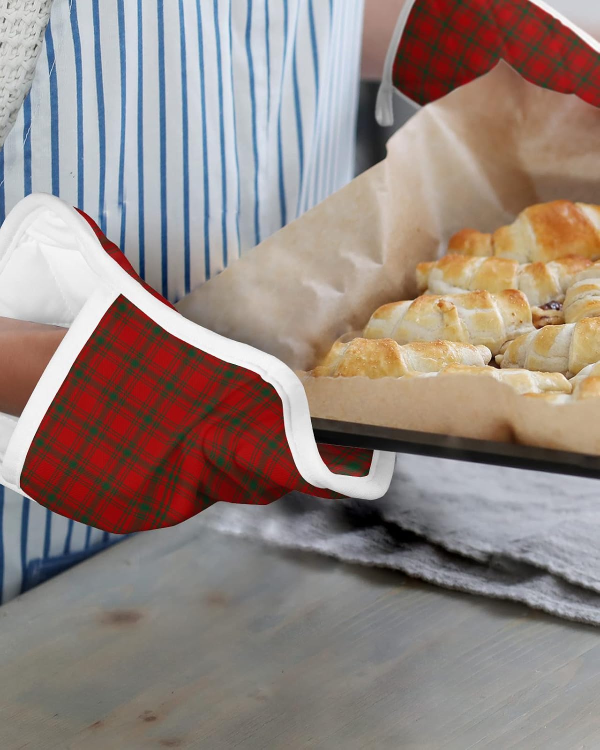 Pot Holders with Pockets, Heat-Resistant Hot Pads for Kitchen, Christmas Red and Green Plaid Oven Mitts Pot Holders Sets Potholders for Baking Cooking Pack of 5
