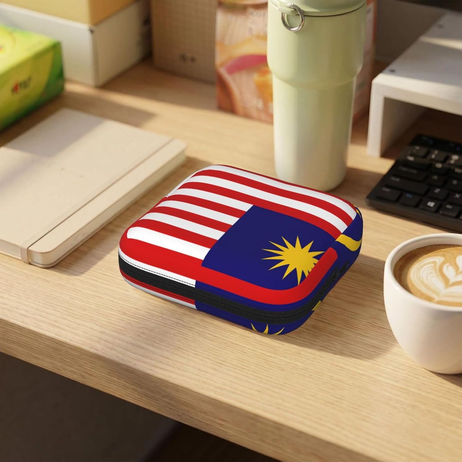 Malaysia Flag Print Women Period Bag Sanitary Pouch Portable Pad Pouch Tampon Holder Small Zipper Pouch Storage Bag