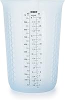 Vista 11 de 1 taza de medir de silicón para exprimir y verter, con patrón Stay-Cool, de la marca Oxo Good Grips, Transparente