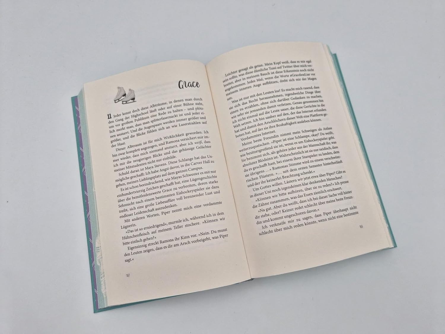 Elle Kennedy - Off-Campus Buchset Band 1-4 - The Deal, The Mistake, The Score, The Goal - Hockey Romance Hardcover Schmuckausgabe - New Adult Eishockey Liebesroman Sammelset mit exklusivem Lesezeichen