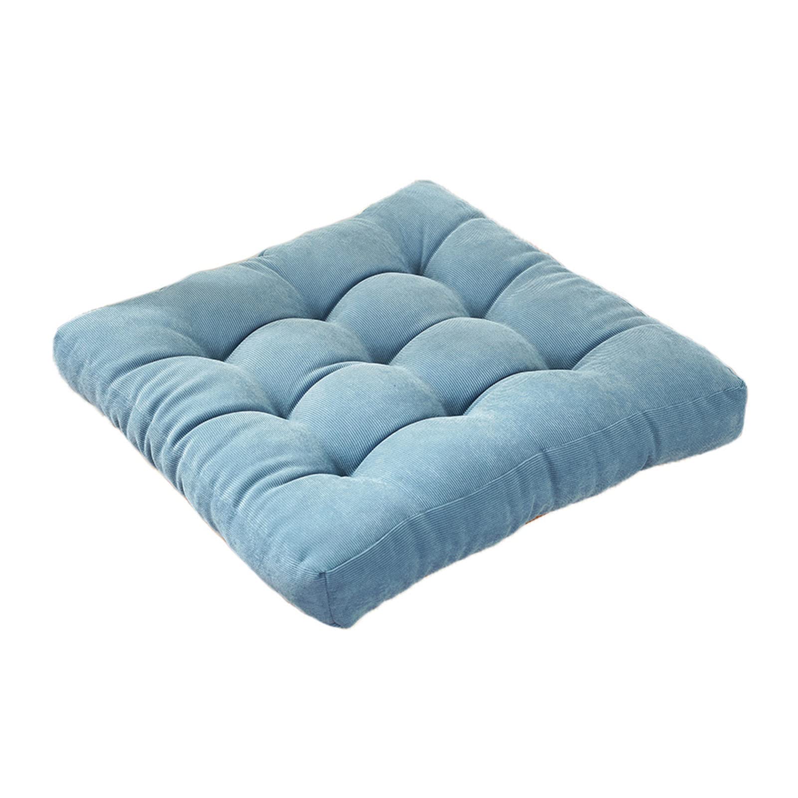 Coussin de sol carré bleu doux en velours pour des moments de détente chaleureux à la maison