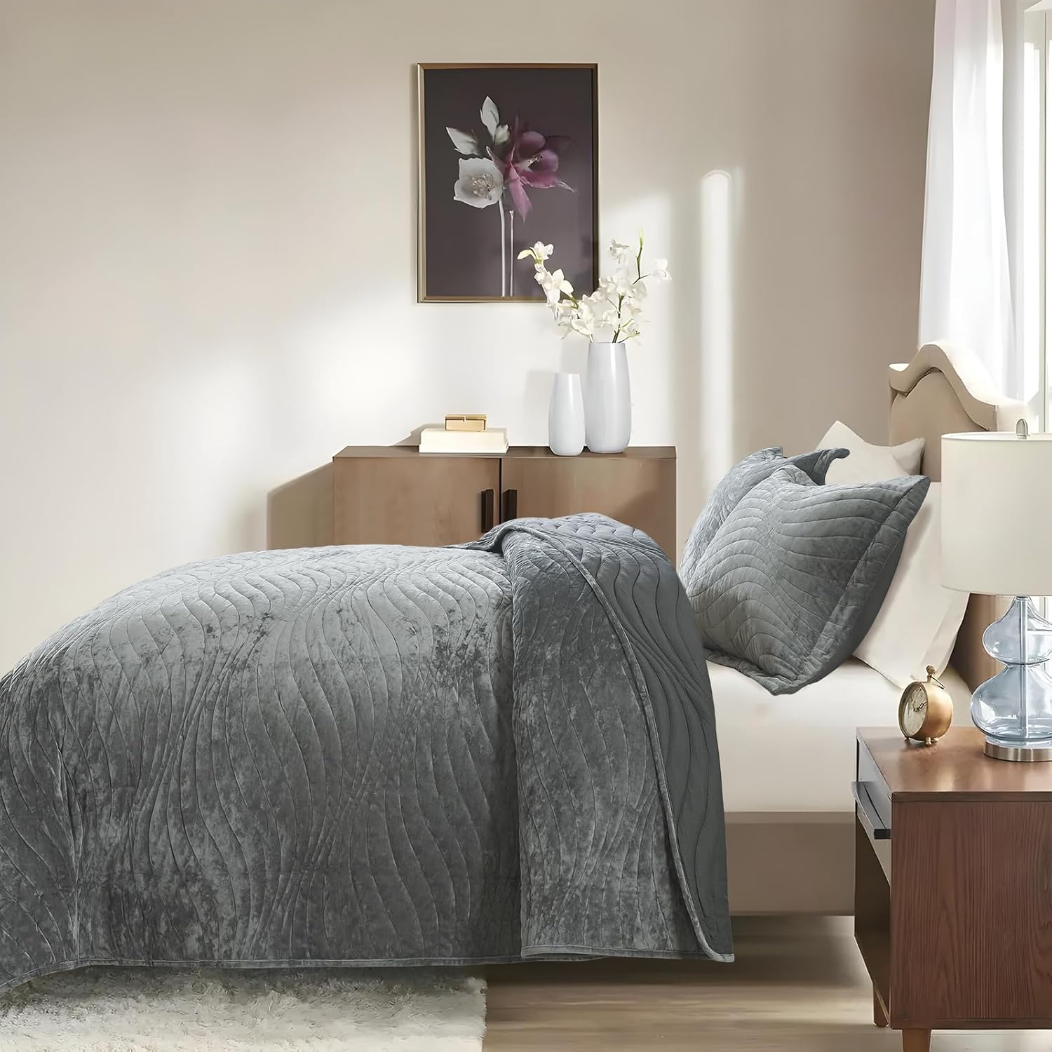 Travan Luxury Velvet Quilt Set King Size, Ultra Soft Velvet Bedding Sets, Lightweight Quilted King Quilt Bedding Set, Oversized Bedspread Coverlet with 2 Shams for All Season, Gray - Image 3