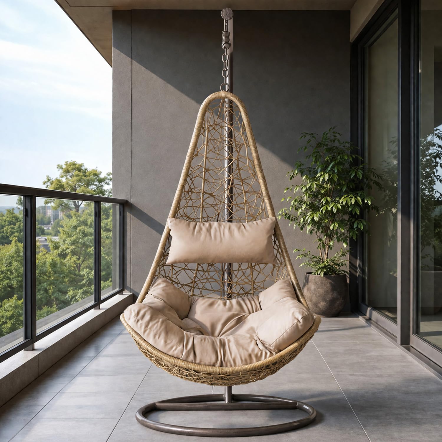 Poltrona Sospesa Da Esterno Per Giardino Con Struttura Autoportante In Metallo Seduta In Polyrattan E Cuscino Con Poggiatesta Arredo Outdoor Terrazza Balcone E Veranda 105 x 195 Cm Beige