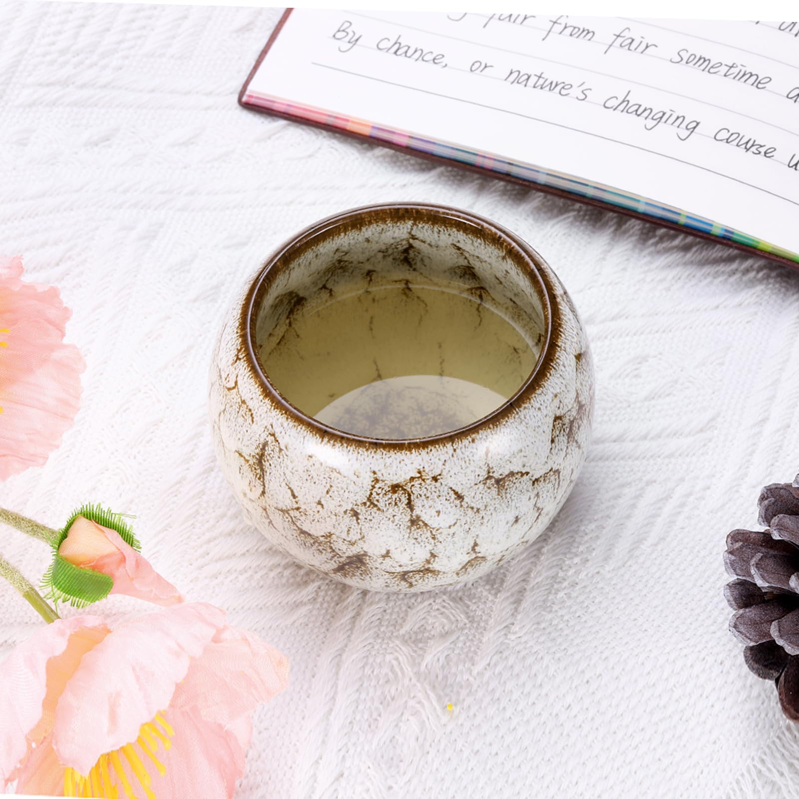 QUARKZMAN 2pz Tazze Tè Cinesi Giapponesi Ceramica 5,07 oz Set Tè Gong Fu Fare a Mano Smaltato Ceramica Senza Manico Piccola Tazza Tè per Tè Mate Caffè Vino Bevande Casa e Regali, Beige