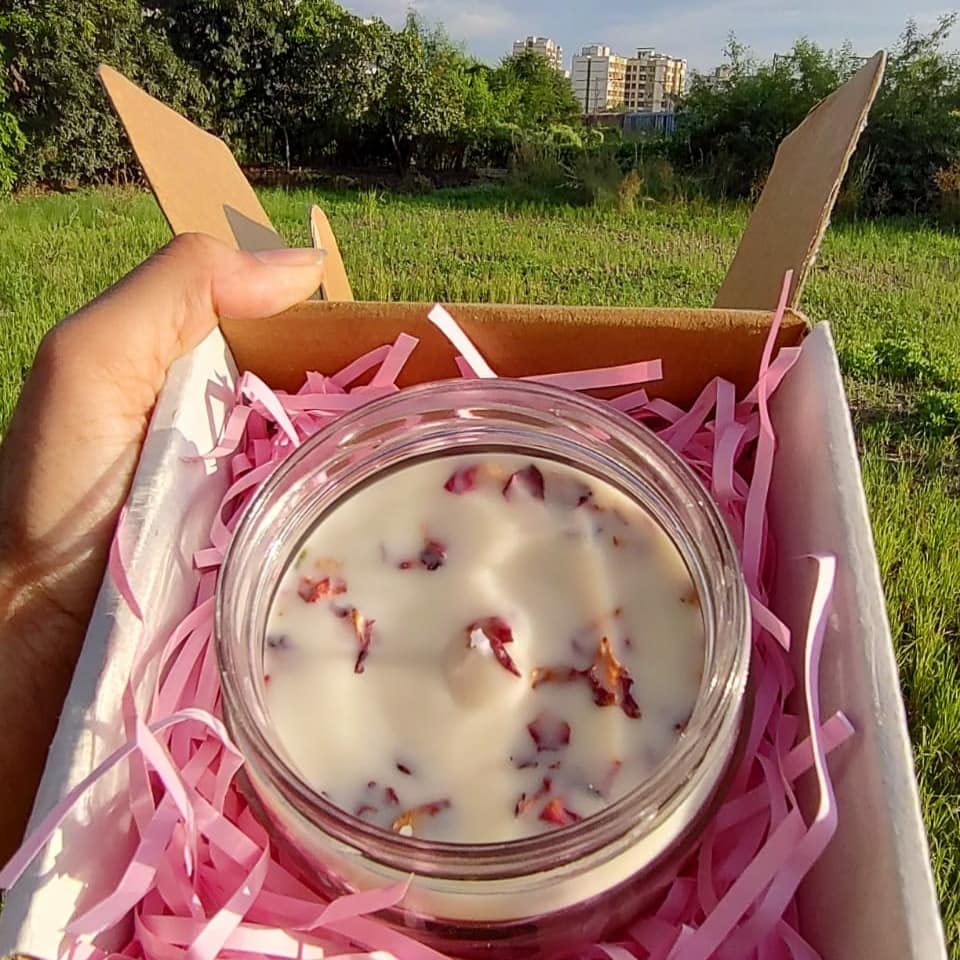 Scented Rose Petals Jar Candle I Soy Wax I 300 ml I T-Rose Fragrance I 2 Cotton Wicked