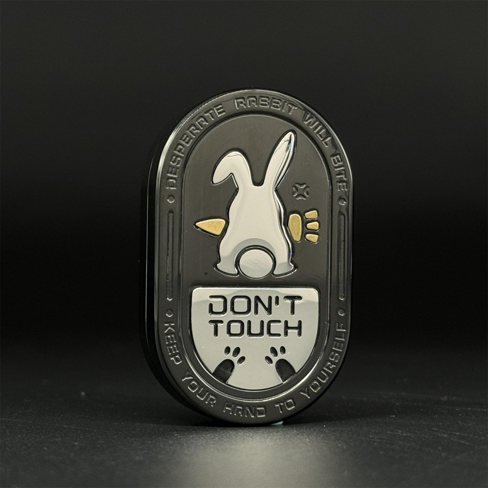 Amazon.co.jp: 斬新なメタル EDC フィジェットスライダー漫画ウサギ