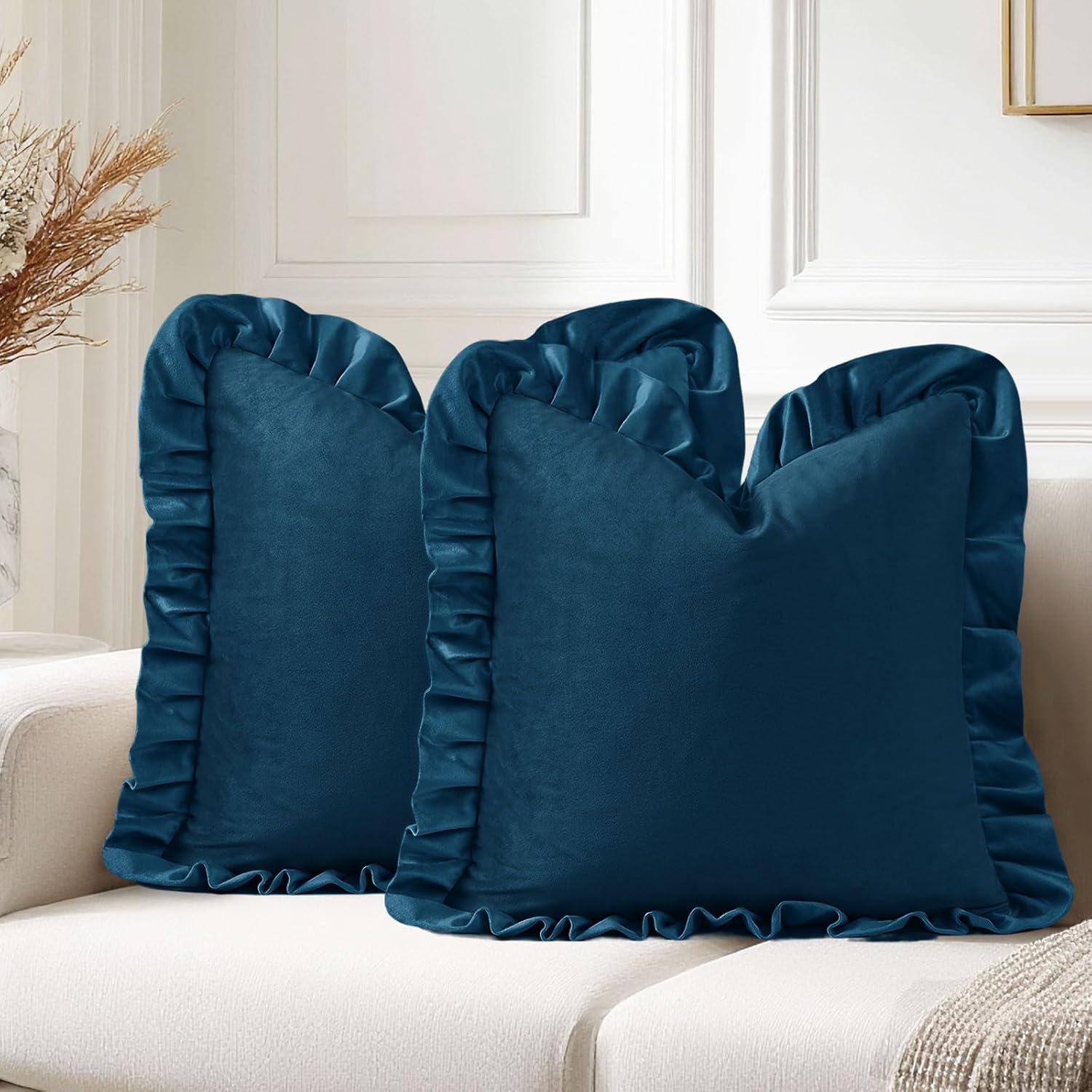JIUZHEN Bean Green Velvet Soild Throw Pillow Covers, Decorative Throw Pillow Covers for Couch Sofa Livingroom Car, 20x20 Inch, Set of 2 with Ruffles