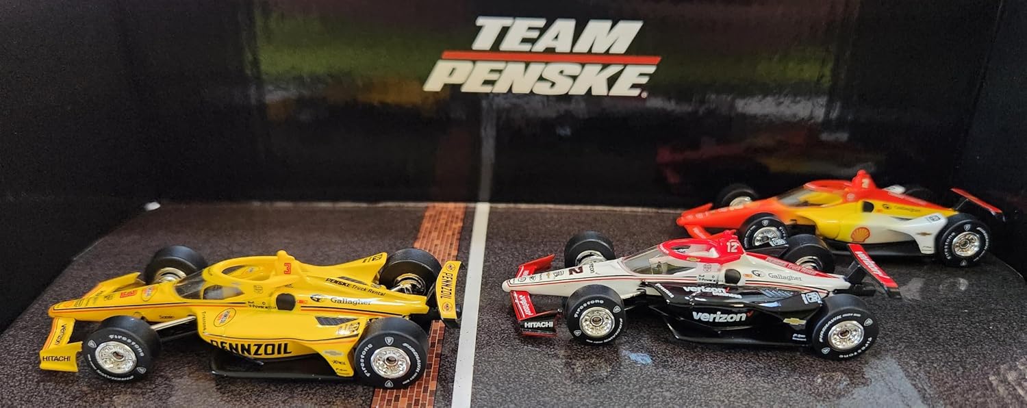Greenlight 11611 2024 Indianapolis 500 All Penske Front Row 3-Car Set #3 Scott McLaughlin, 2 Josef Newgarden, 12 Will Power 1:64 Scale Indy 500 in Diorama Display Box