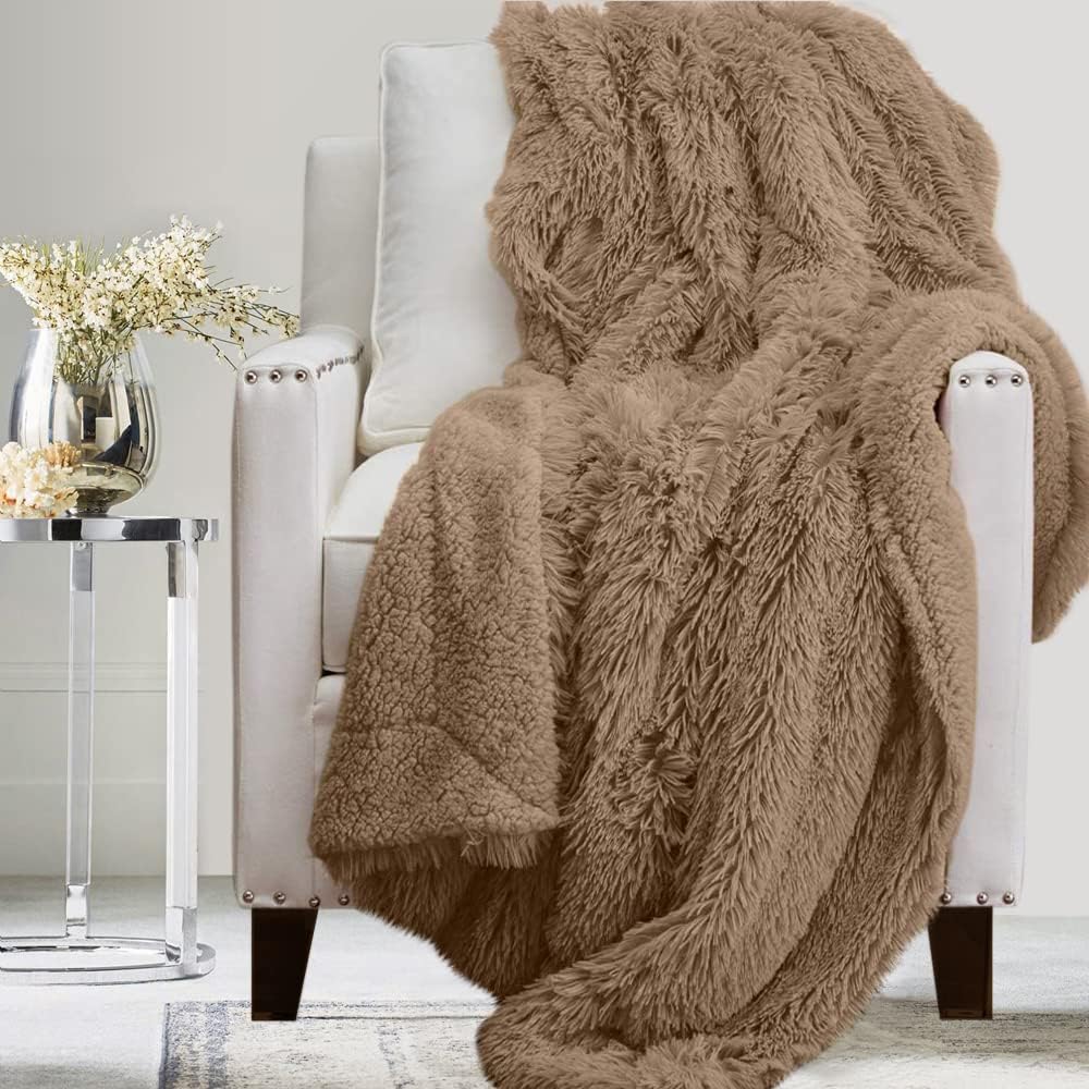 The Connecticut Home Co Throw Blanket Soft Fluffy Room Decor, Cozy Warm Throws for Bed, Couch, Gifts for Women, Bedroom Cute Aesthetic Blankets Shag and Sherpa, 65x50, Beige