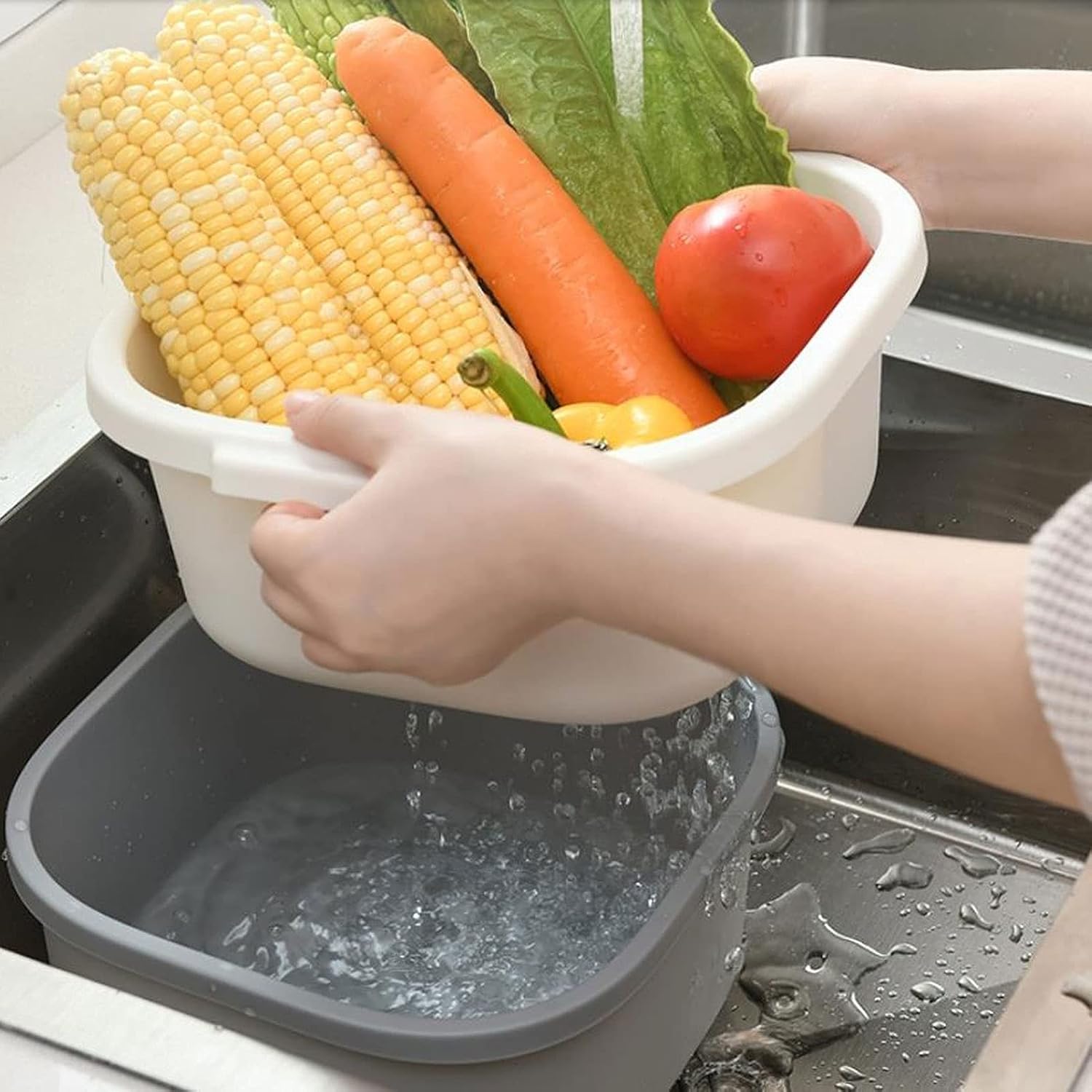 2-in-1 Strainer and Kitchen Colander Set Household Double-layer Drain Basket Water Filter Plastic Storage for Washing Fruits Veggie Beans(B)