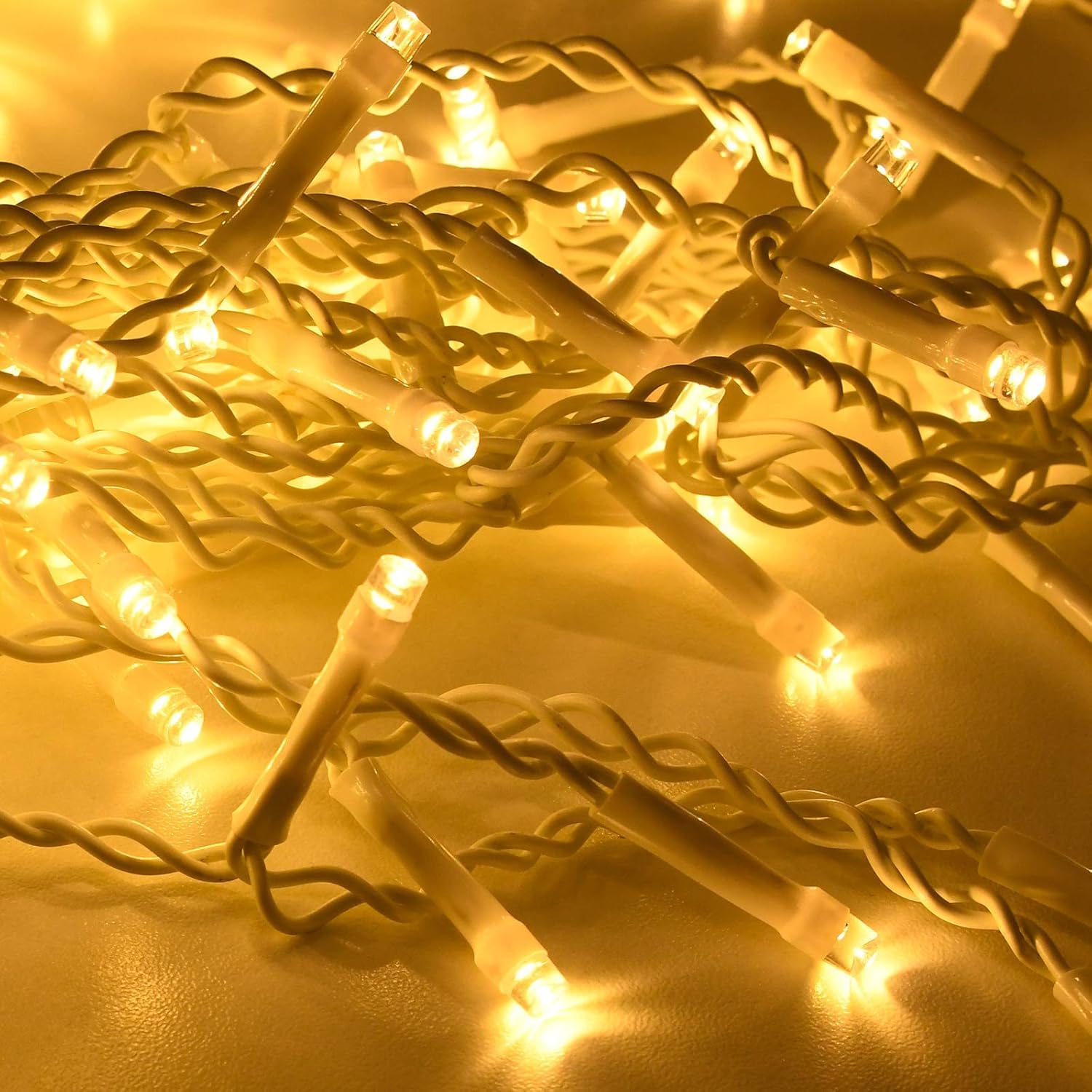 UISEBRT Tenda Luminosa Esterna 15M 600 LED, Catena Luci Nataliazie con 8 Modalità, IP44 impermeabile, Bianco Caldo, per Interno, Esterno, Giardino, Natale, Matrimonio, Feste, Halloween