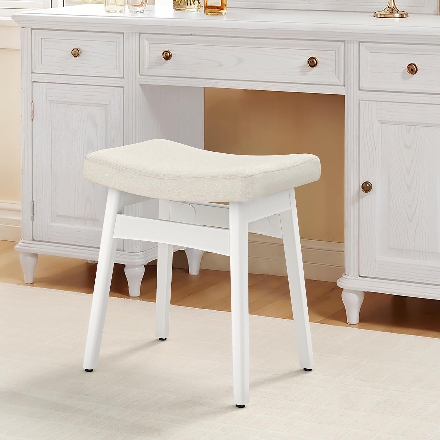 LUE BONA Solid Wood Vanity Bench Stool, 17.3" H Ergonomic Saddle Stool, 2'' Sick Upholstered Vanity Chair for Makeup Room, Bedroom & Bathroom, 300lbs, Linen