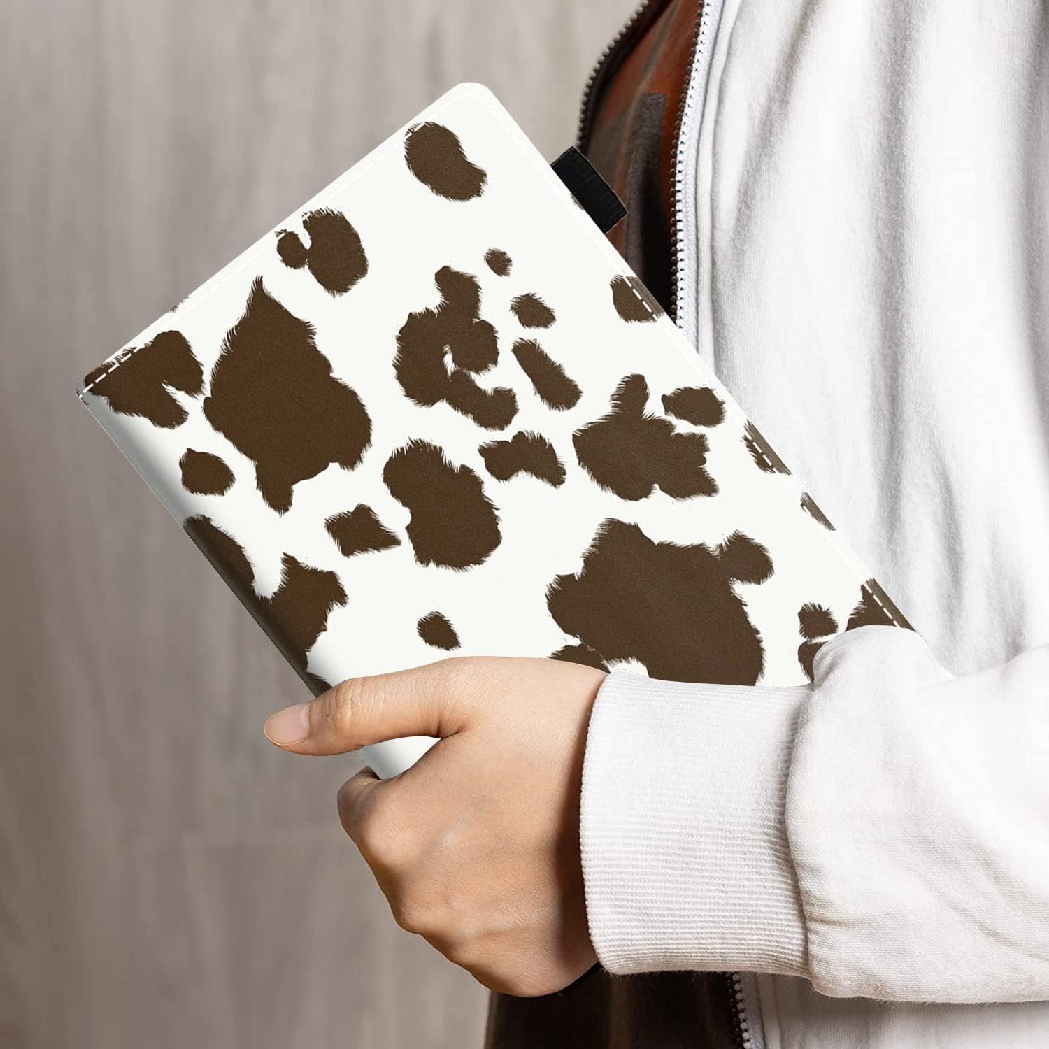 Case for All-New Amazon Kindle Fire HD 8/Fire HD 8 Plus Tablet (12th/10th Generation, 2022/2020 Release) - PU Leather Folio Case with Smart Auto Wake/Sleep, Cow Print