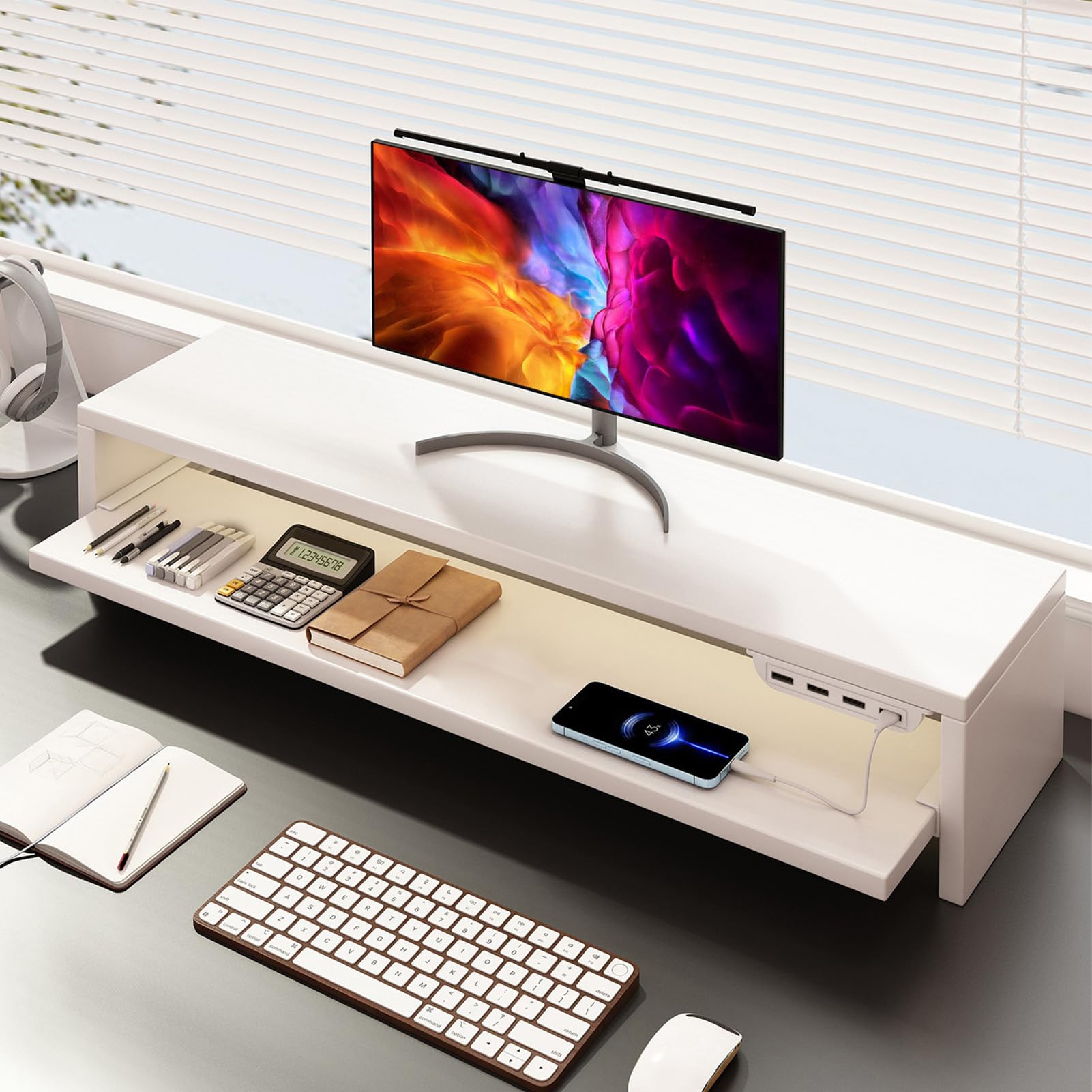 Fockety Podstawka pod monitor z szufladą, wielofunkcyjny organizer biurkowy z drewnianymi gniazdkami prądu zmiennego i portem USB, pojemne organizery na biurko do komputera (mleko białe)
