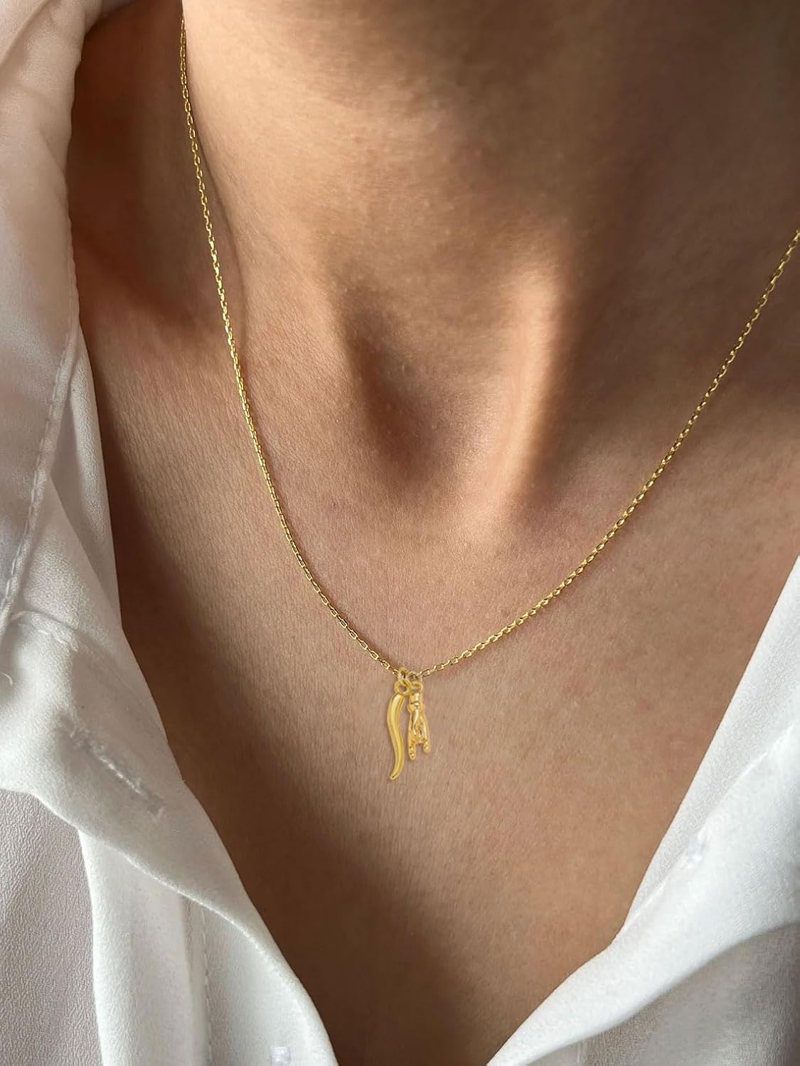 Cute Italian Horn Pendant Necklace for Women Protection Amulet Jewelry 18K Gold plated - Image 2
