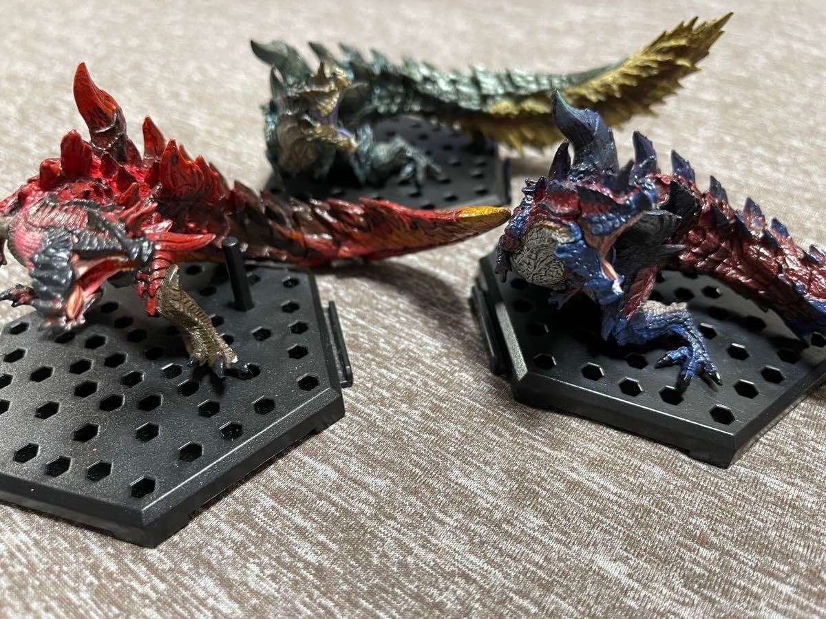 モンハンスタンダードモデル フィディノバルド 燼滅刃ディノバルド ディノバルド亜種 ?24時間以内