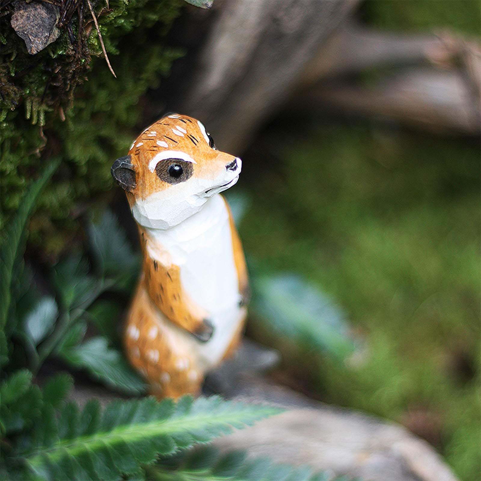 Amazon.co.jp: かわいい ミーアキャット 置物 木彫り インテリア雑貨