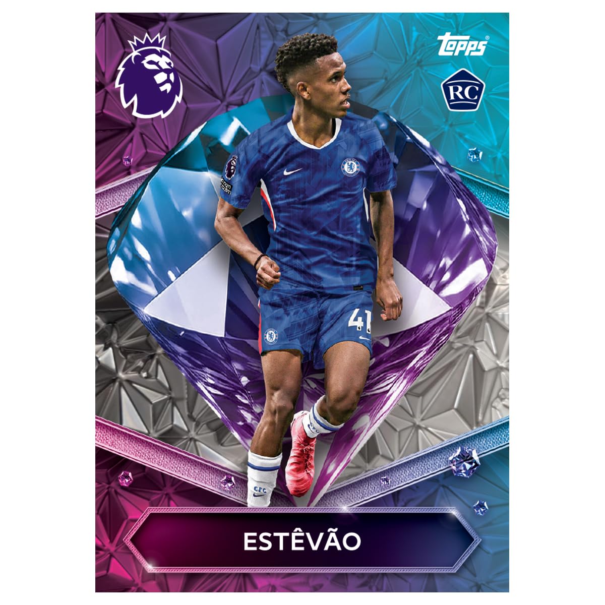 Topps Premier League 2025/26 Super Tin #2 (seria Hall of Fame) | zawiera 50 kart plus 3 ikony Hall of Fame, karty kolekcjonerskie + 250 rękawów na karty Protectodon