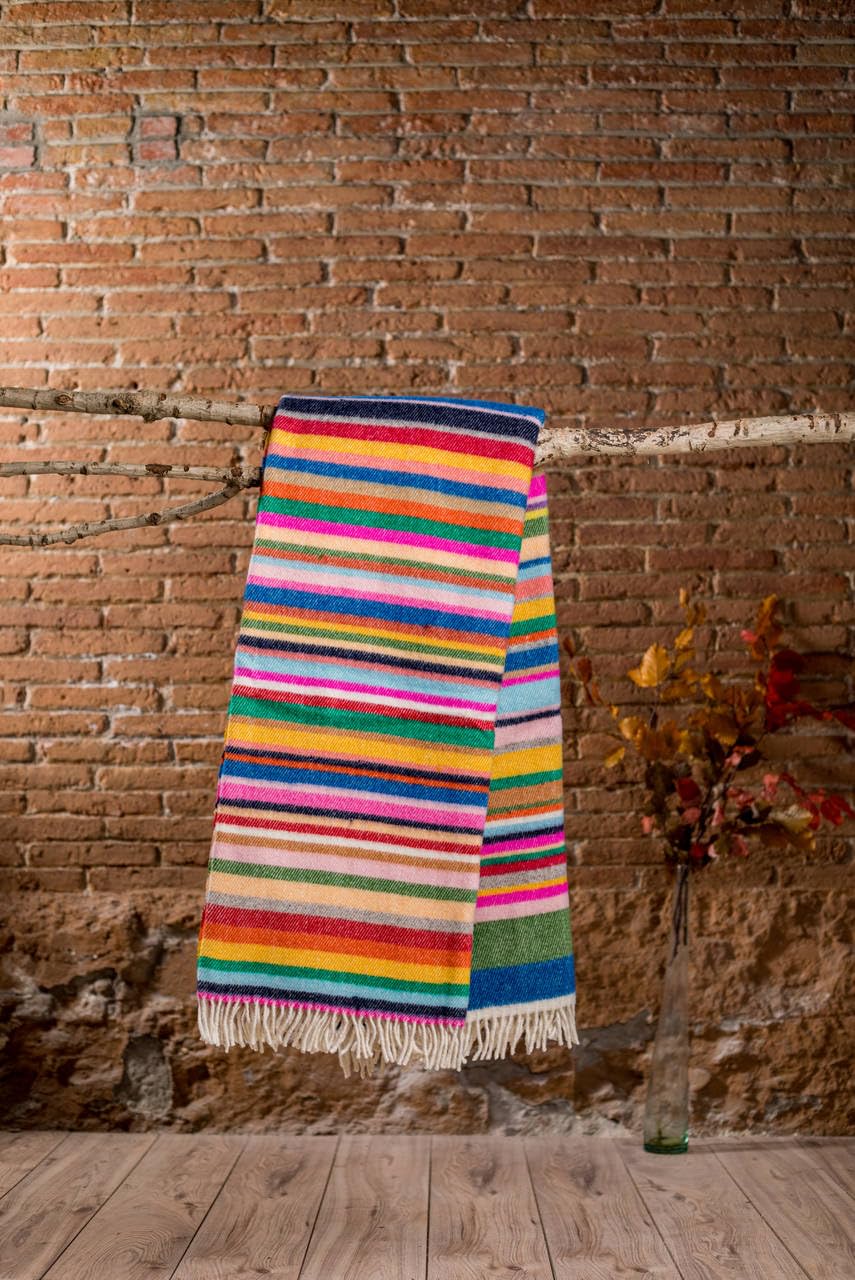Genérico Manta Zamorana para Sofá 140x180 | Lana Merino 100% Virgen | Maragata | Valle de San Lorenzo | Modelo colorines