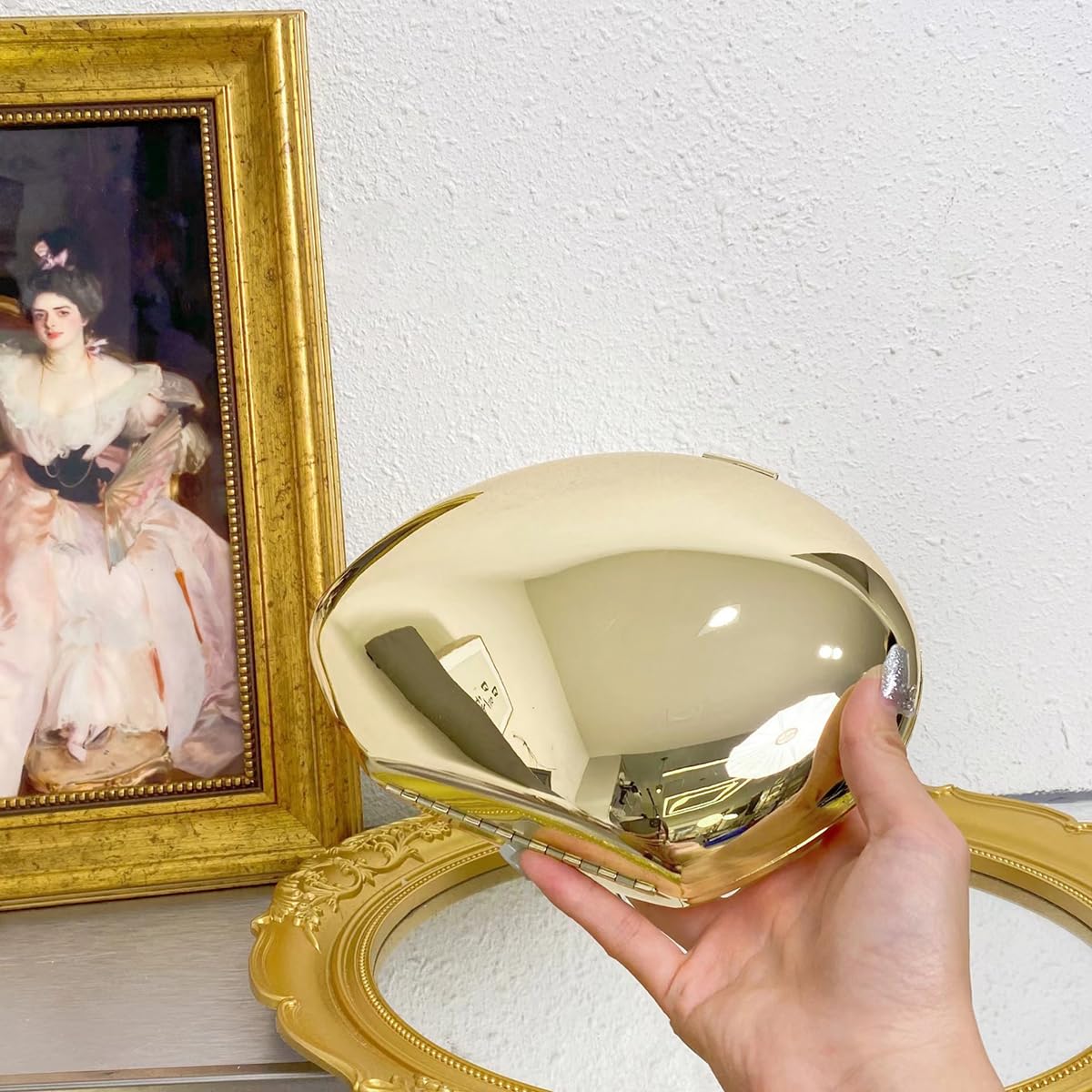 Bolsa Clutch Festa Feminina Dourada Acrílico Translúcido Relevo Mão Ombro Transversal Com Correntes Removíveis em promoção! Veja a oferta e mais achadinhos de Bolsas 8 Hoje é o melhor dia para comprar Bolsa Clutch Festa Feminina Dourada Acrílico Translúcido Relevo Mão Ombro Transversal Com Correntes Removíveis com aquele preço maroto! Promoção! Aproveite a oferta! 8