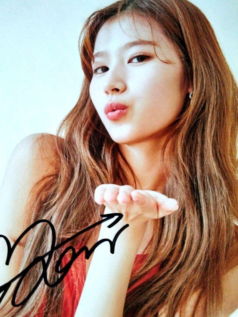 Amazon.co.jp: サナ直筆サイン入り超大型写真…SANA…TWICE‥③ : おもちゃ