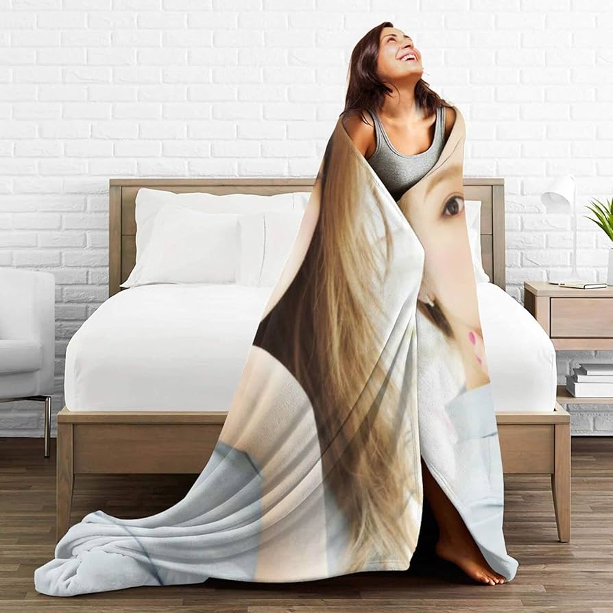 ¥4000西野カナ ブランケット 4000西野カナ ブランケット