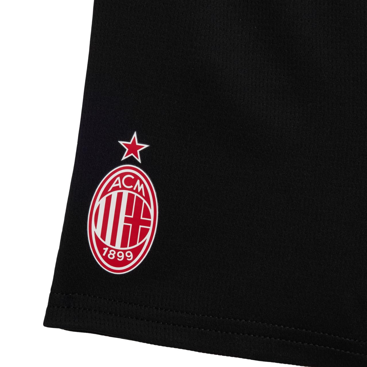 A.C. Milan Babykit Gara Home Stagione 2025/2026, Set Maglietta e Pantaloncini da Calcio, Prodotto Ufficiale Unisex - Bimbi 0-24