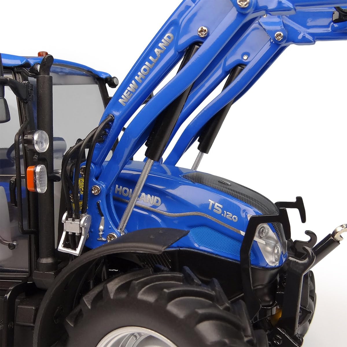 Universal Hobbies New Holland T5.120 z ładowaniem od przodu 655 LU, 6874