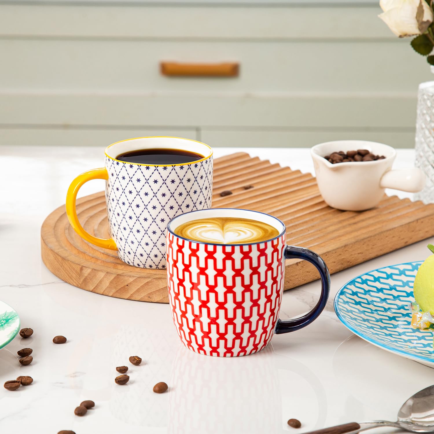 Keramik Kaffeebecher Set - 350 ml große Porzellan Teetassen mit Henkel für Cappuccino Latte Kakao Milch Tee - Weihnachten Housewarming Geschenk - Set von 6 - Bunt
