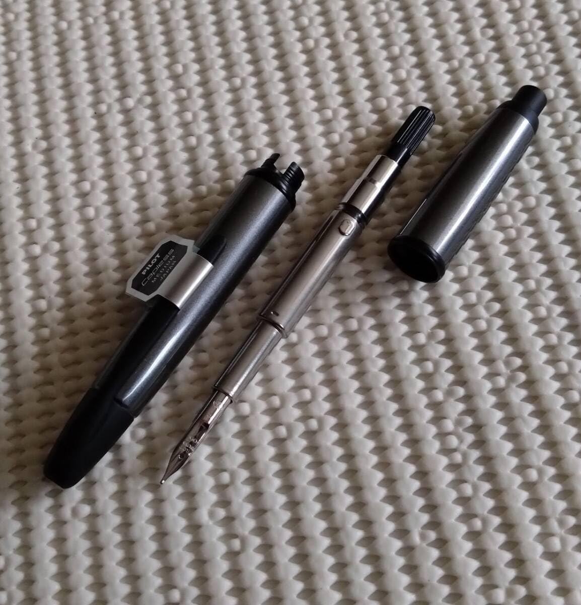 Pilot Vanishing Point メタリックコレクション ノック式万年筆 Medium Nib 並行輸入品 Pilot Vanishing Point メタリックコレクション ノック式万年筆 Medium