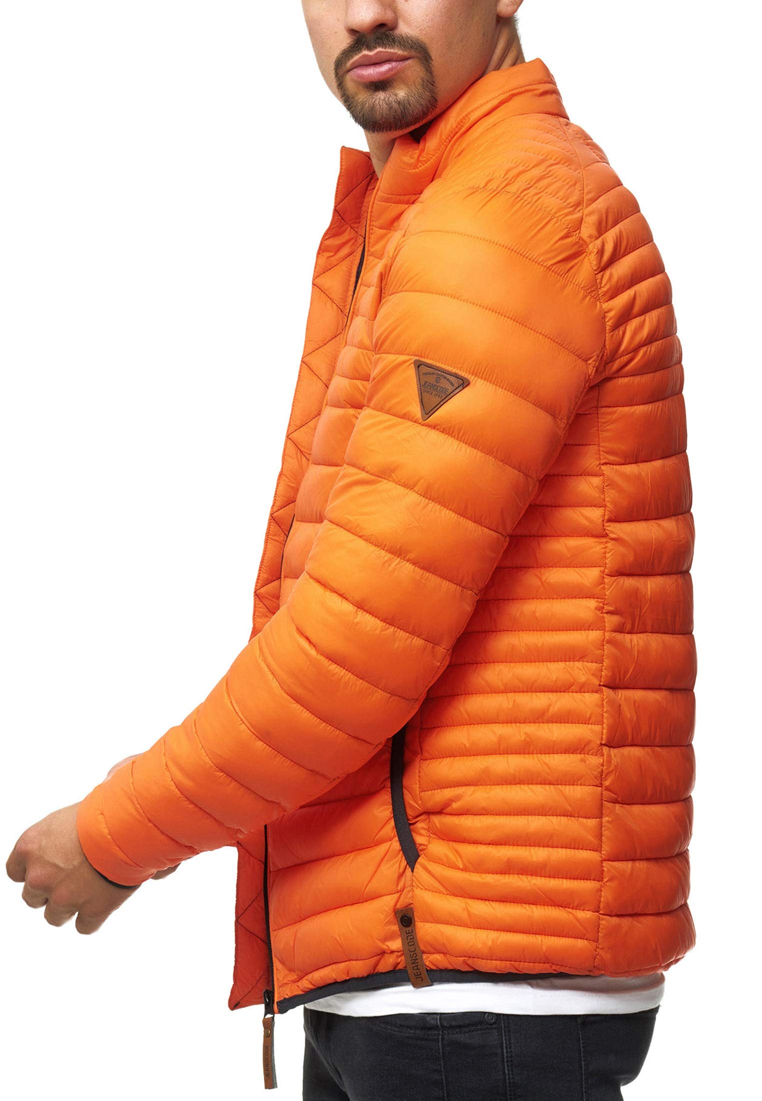 Indicode Herren Islington leichte moderne Steppjacke in Daunenjacken-Optik | Warme Winterjacke in modernem Daunenlook, Herrenjacke, Übergangsjacke, Outdoorjacke, gefütterte Jacke für Männer
