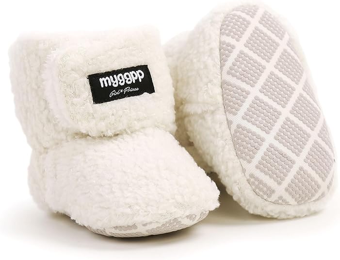 Les meilleurs chaussons pour bébé pour garder ses petits pieds au chaud et en sécurité