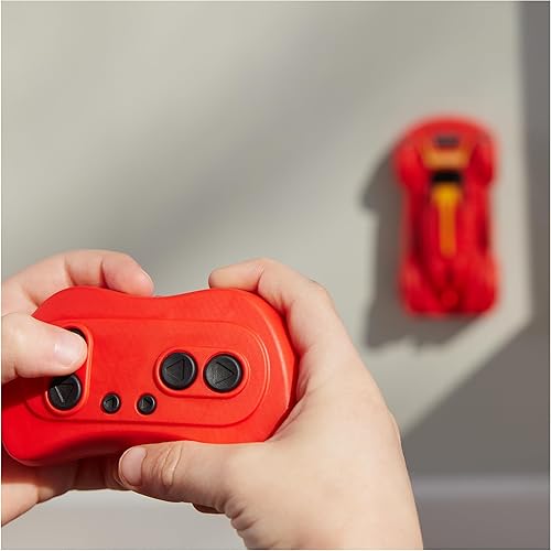 Miniatura 7 de Air Hogs Zero Gravity Sprint - Auto de carreras para pared, a control remoto, recargable por USB-C, para interiores, más de 4 pulgadas, juguetes