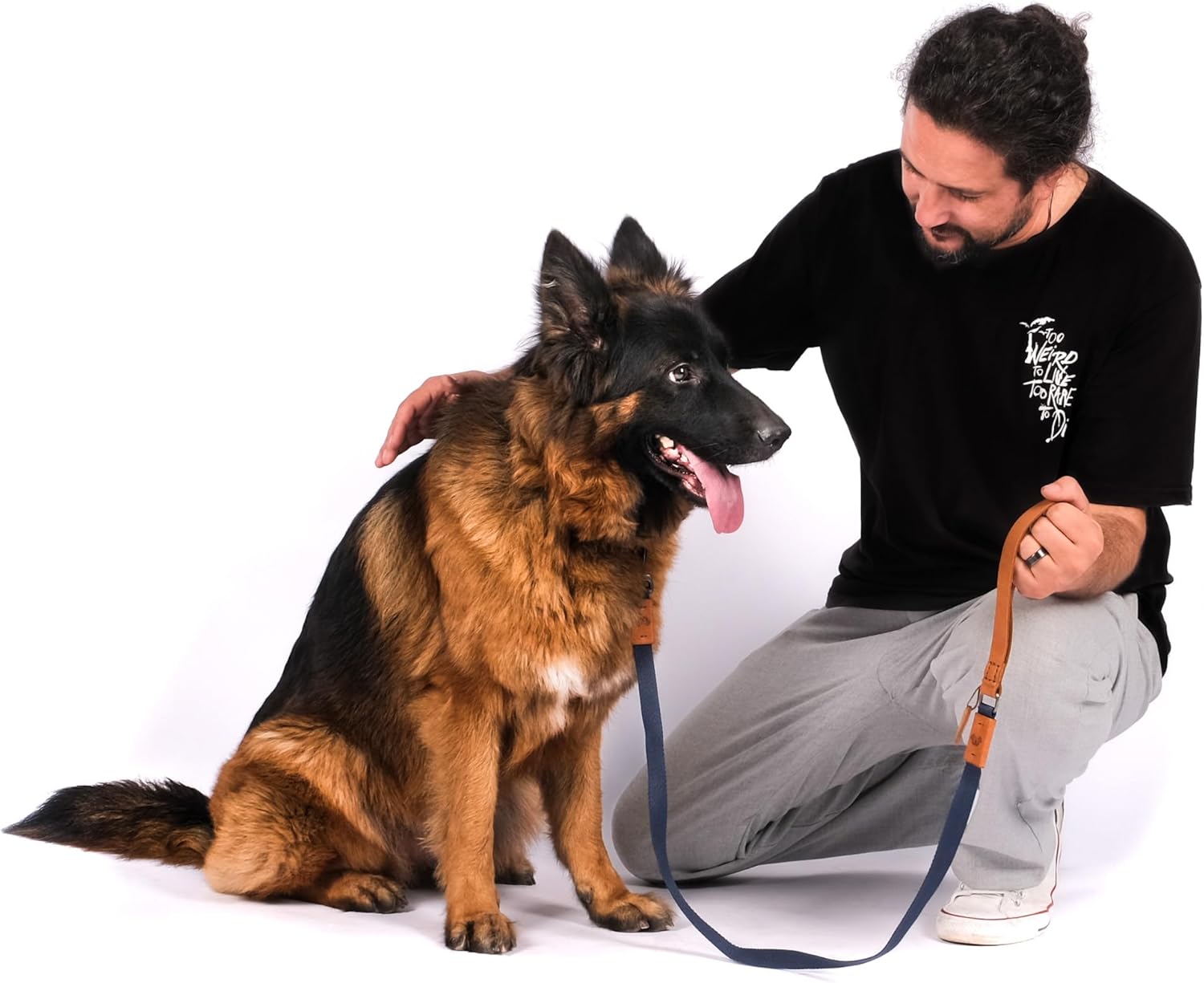 Dog Leash, 2/4/6 ft Nylon Pet Leash With Leather Handle - Thick Lead for Large Medium Small Dogs, Puppy - Reinforced Leather Tailor Connection (Navy, 4ft)