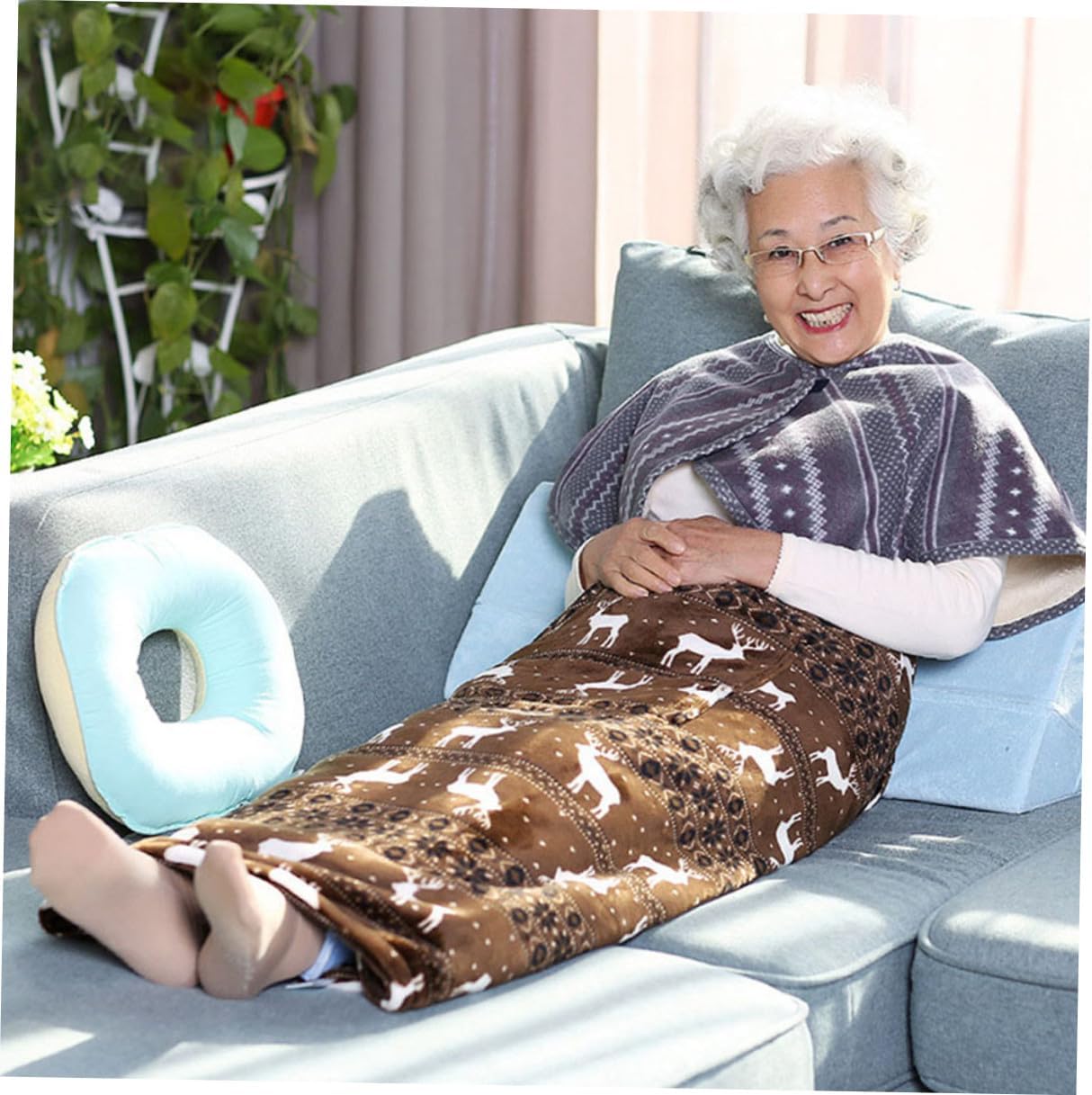 Homoyoyo Elderly Wheelchair Warm Blanket with Thermal Insulation Soft Bedding Throw Blanket for Autumn and Winter Coffee Pattern for Seniors and Nursing Care