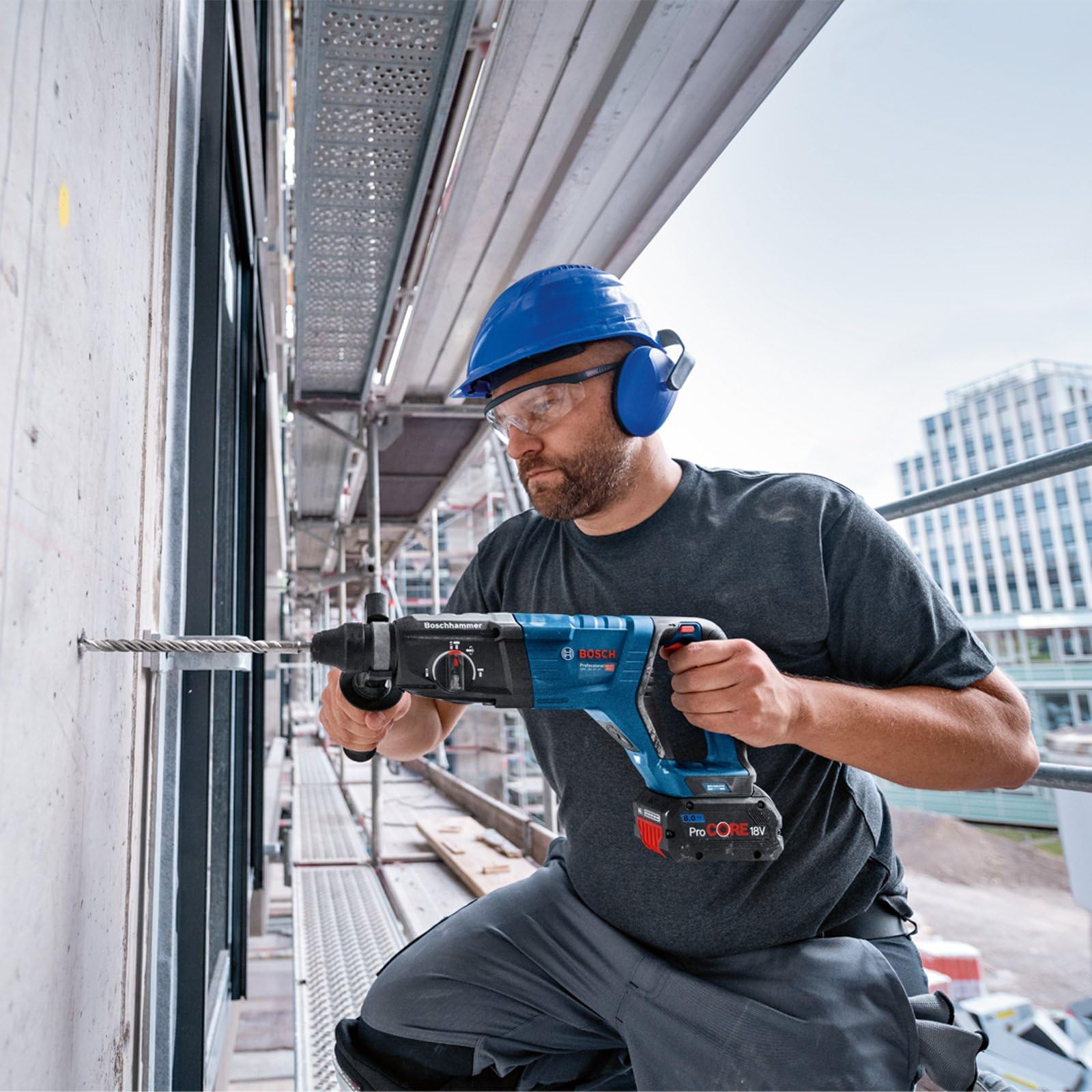 Bosch Professional GBH 18V-28 DC SDS-Plus akumulatorowy młot udarowo-obrotowy 18 V litowo-jonowy, bezszczotkowy, bez akumulatora, w zestawie K