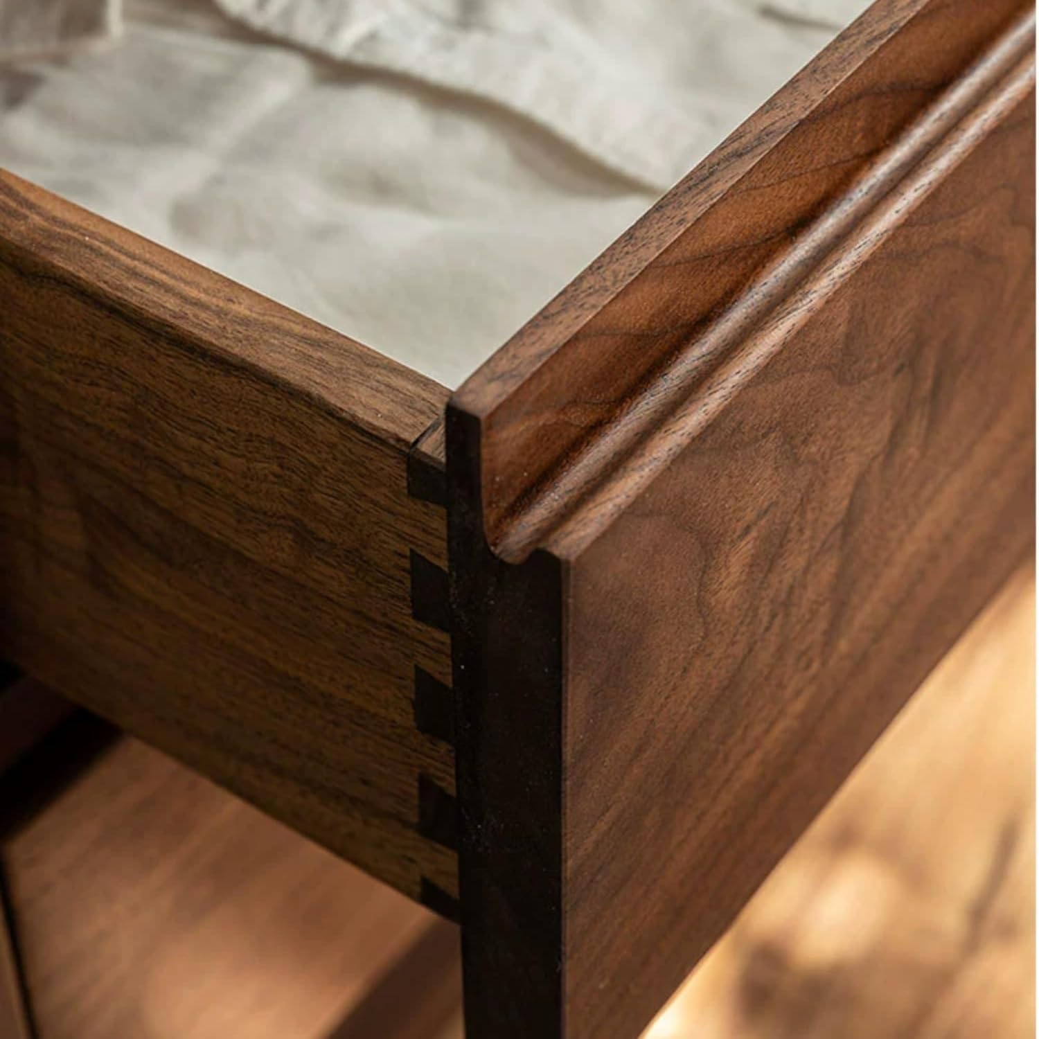 Sideboard Buffet Cabinet Black Walnut Solid Wood Eight-Drawer Chest of Drawers Simple Modern Bedroom Storage Cabinet Small Apartment Bed End Decorative Table(150 * 88 * 42cm)