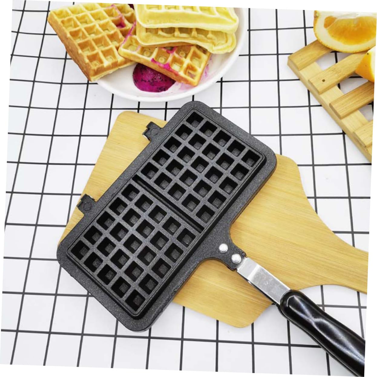 Cabilock Molde para Gofres de Silicona Antiadherente 20x20 Cm Resistente al Calor para Hornear Wafles Caseros Utensilio de Cocina para Niños y Familia Hogar