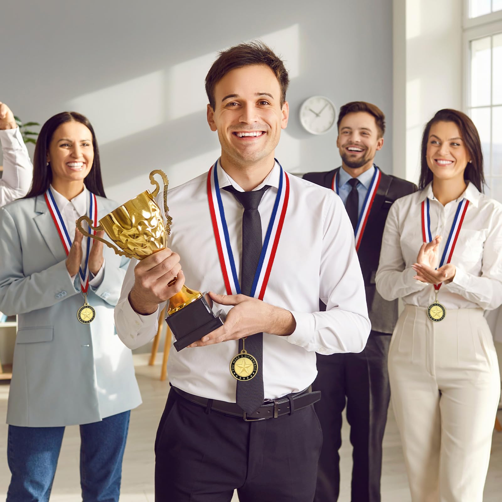 Medaillen für Mitarbeiter des Monats, mit Nackenband, Emaille, Sternerkennung, Gold, Sie machen einen Unterschied, Geschenke, Wertschätzung, Medaillen für Kollegen, Team, Ruhestand, Belohnung